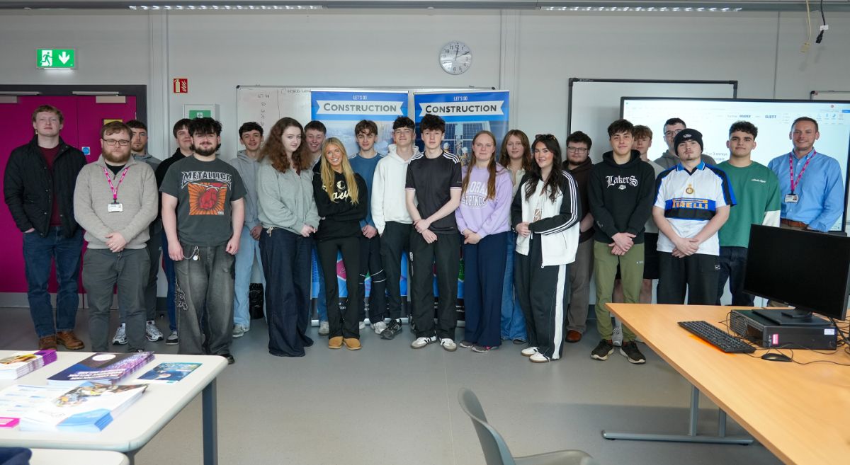 Picture of SERC Construction students with their tutors